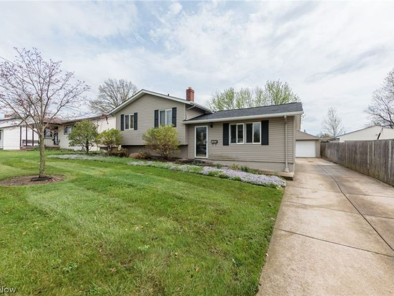 13515 Heatherwood Drive, Brook Park, OH 44142 Photo 1