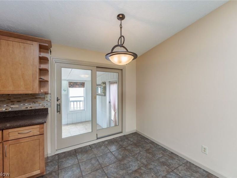 13515 Heatherwood Drive, Brook Park, OH 44142 Photo 18