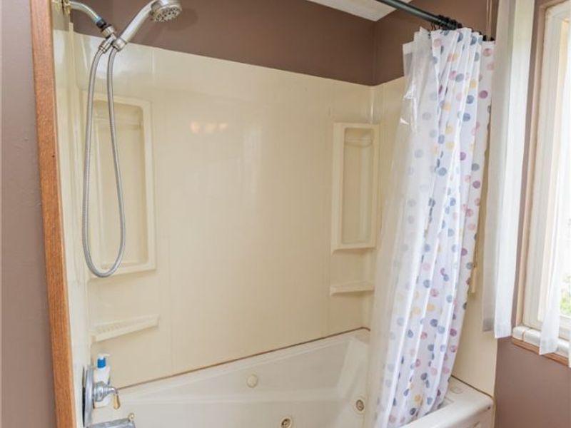 13515 Heatherwood Drive, Brook Park, OH 44142 Photo 28