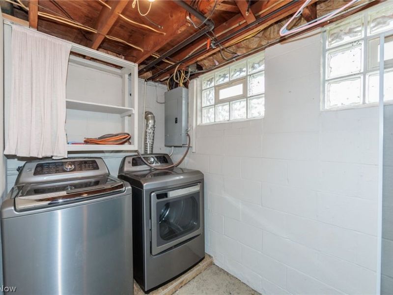 13515 Heatherwood Drive, Brook Park, OH 44142 Photo 33