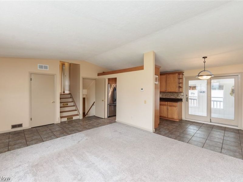 13515 Heatherwood Drive, Brook Park, OH 44142 Photo 8