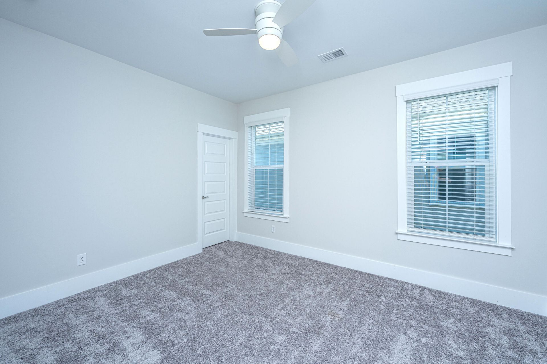 218 Port Tack Drive Photo 32