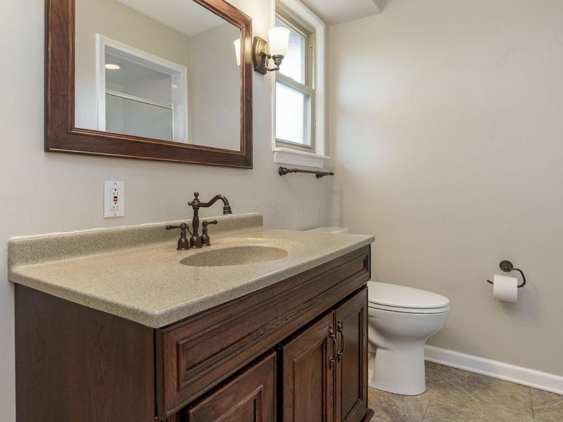 4818 Larwell Drive, Columbus, OH 43220 Photo 22