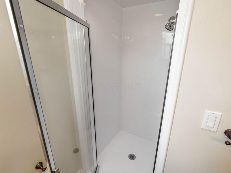 4818 Larwell Drive, Columbus, OH 43220 Photo 23