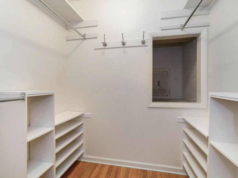 4818 Larwell Drive, Columbus, OH 43220 Photo 24