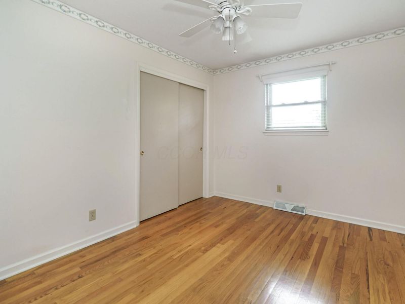 4818 Larwell Drive, Columbus, OH 43220 Photo 25