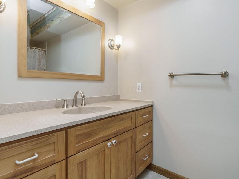 4818 Larwell Drive, Columbus, OH 43220 Photo 27