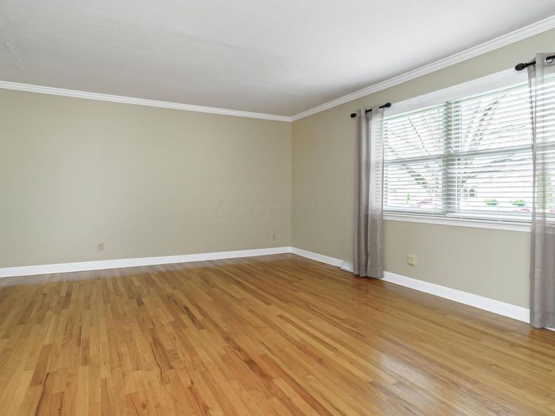 4818 Larwell Drive, Columbus, OH 43220 Photo 4