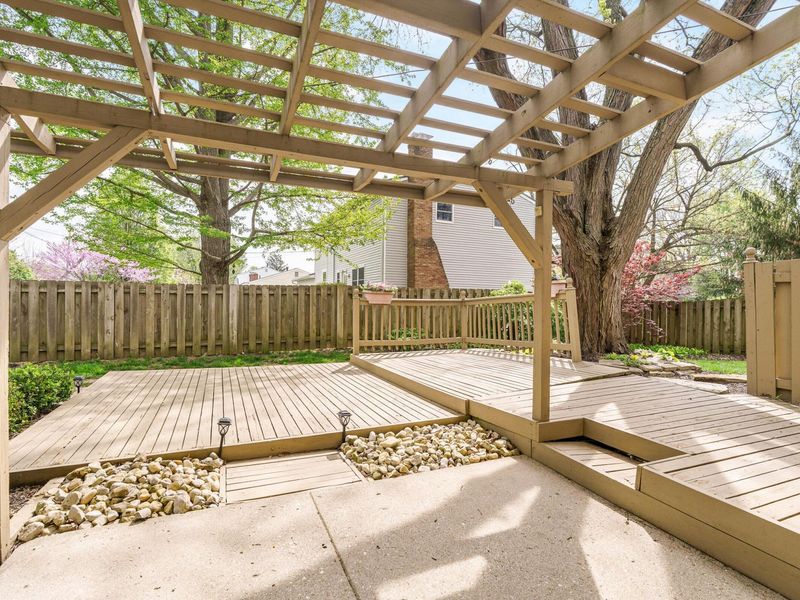 4818 Larwell Drive, Columbus, OH 43220 Photo 40