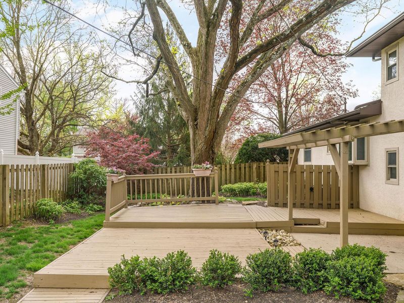 4818 Larwell Drive, Columbus, OH 43220 Photo 42