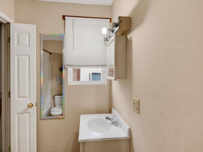 453 Spring Street, Greenfield, OH 45123 Photo 9