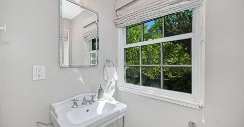 1441 40th St, Sacramento, CA 95819 Photo