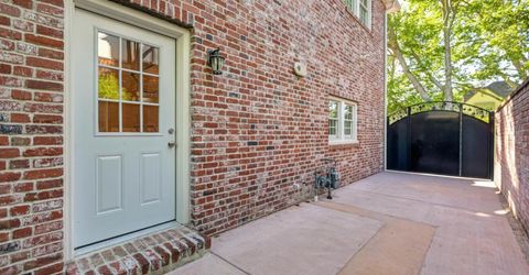 1441 40th St, Sacramento, CA 95819 Photo