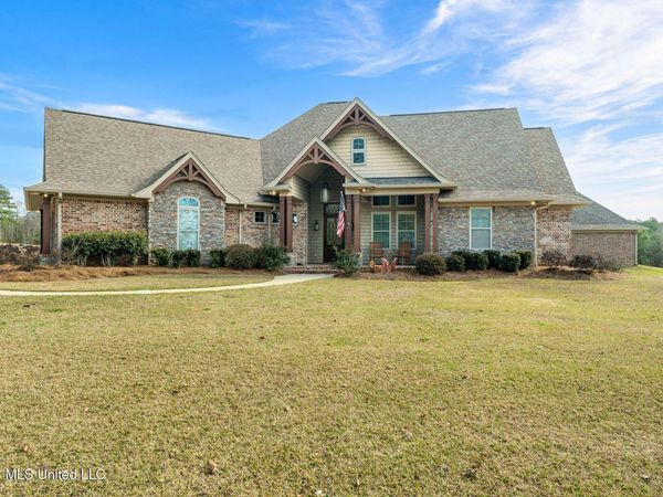 135 County 472, Pinola, MS 39149