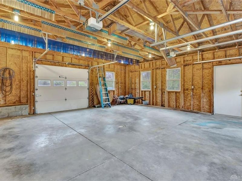 5490 S Dayton-Brandt, New Carlisle, OH 45344 Photo 42