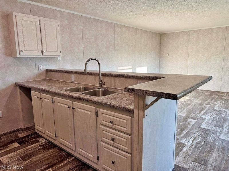 924 Mountain View Drive, Minerva, OH 44657 Photo 10