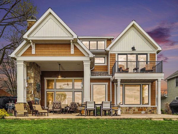 542 Lake Drive, Coldwater, MI 49036