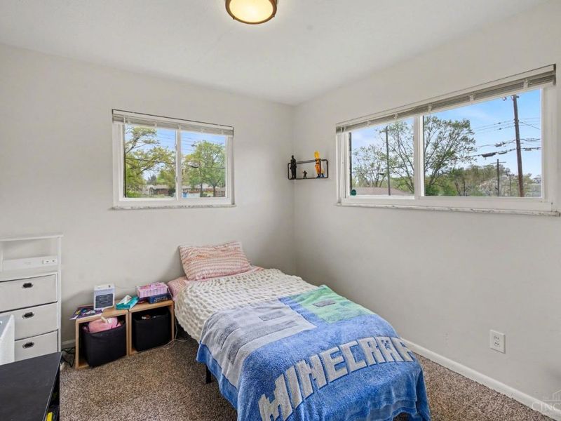 2422 Bluelark Drive, Cincinnati, OH 45231 Photo 10