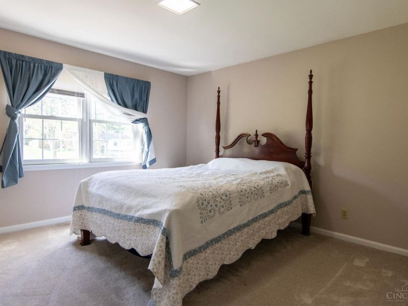 8642 Pastoral Lane, Anderson Twp, OH 45244 Photo 16