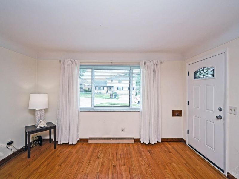 3457 Nandale Drive, Cincinnati, OH 45239 Photo 4