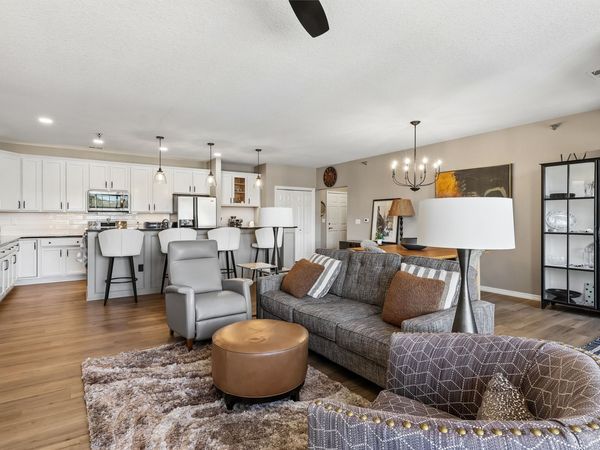 3031 Grand Avenue, Unit 212, Des Moines, IA 50312