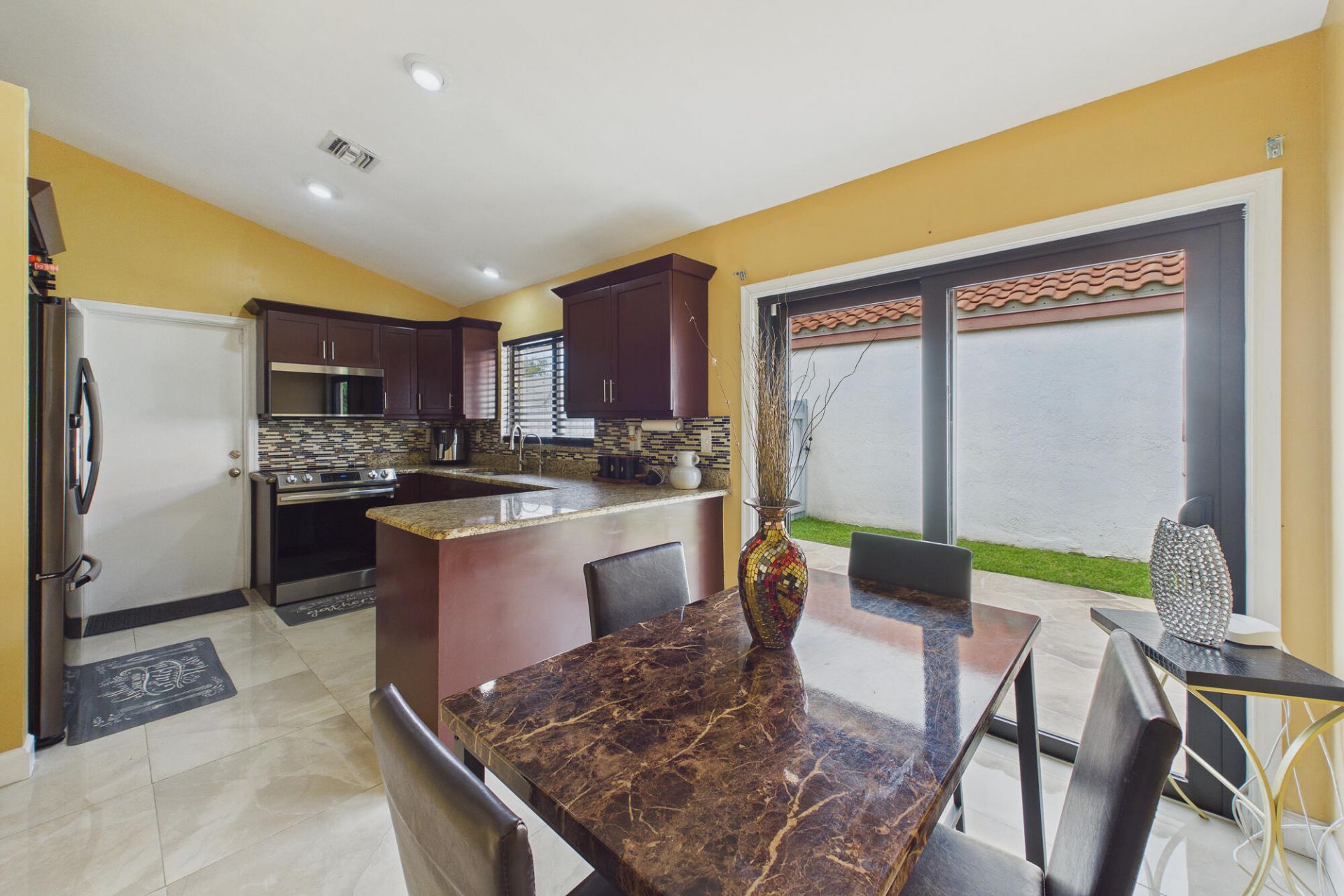 169 Executive Circle, Boynton Beach, FL 33436 Photo