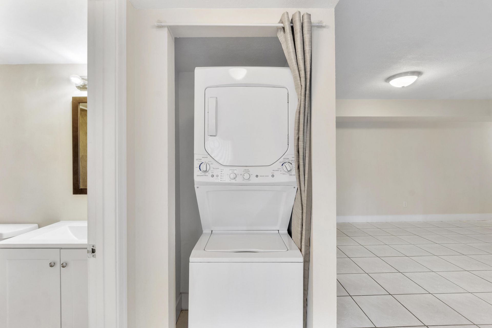 10710 Royal Palm Boulevard, Unit 2-2, Coral Springs, FL 33065 Photo