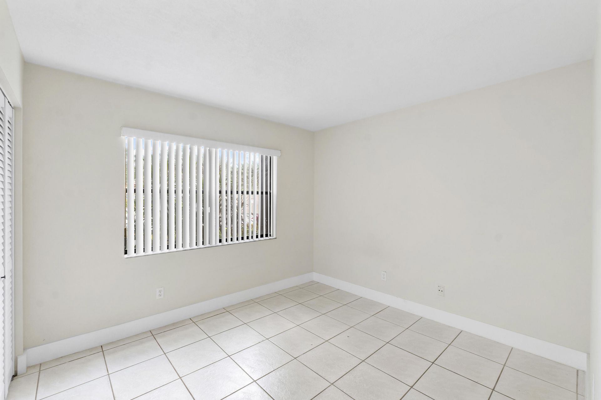 10710 Royal Palm Boulevard, Unit 2-2, Coral Springs, FL 33065 Photo