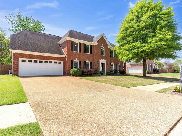 519 SAGEWOOD DR, Collierville, TN 38017