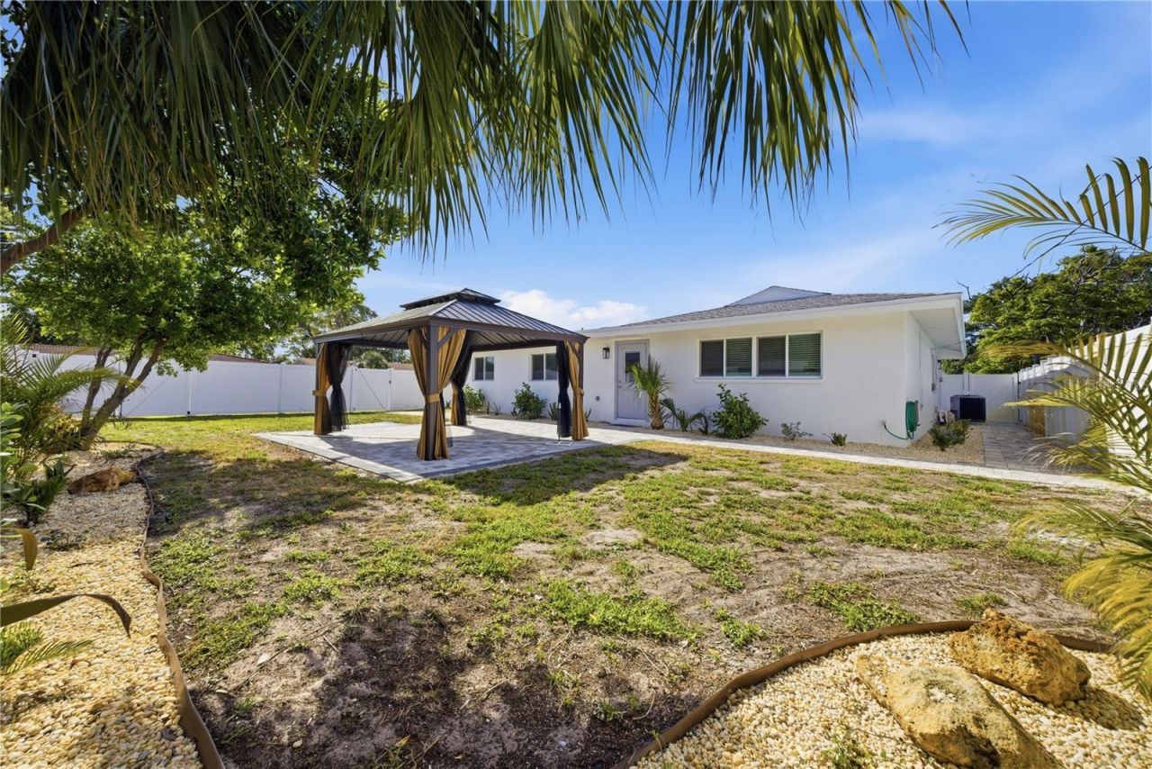 1301 62nd Terrace S, Saint Petersburg, FL 33705 Photo