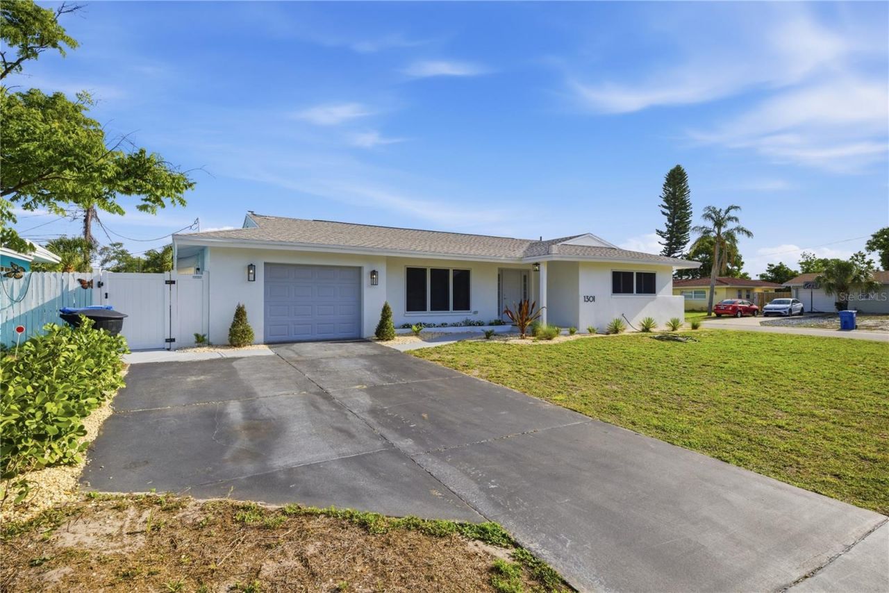1301 62nd Terrace S, Saint Petersburg, FL 33705 Photo