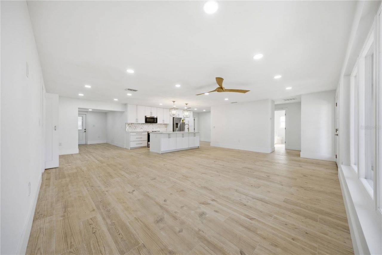 1301 62nd Terrace S, Saint Petersburg, FL 33705 Photo