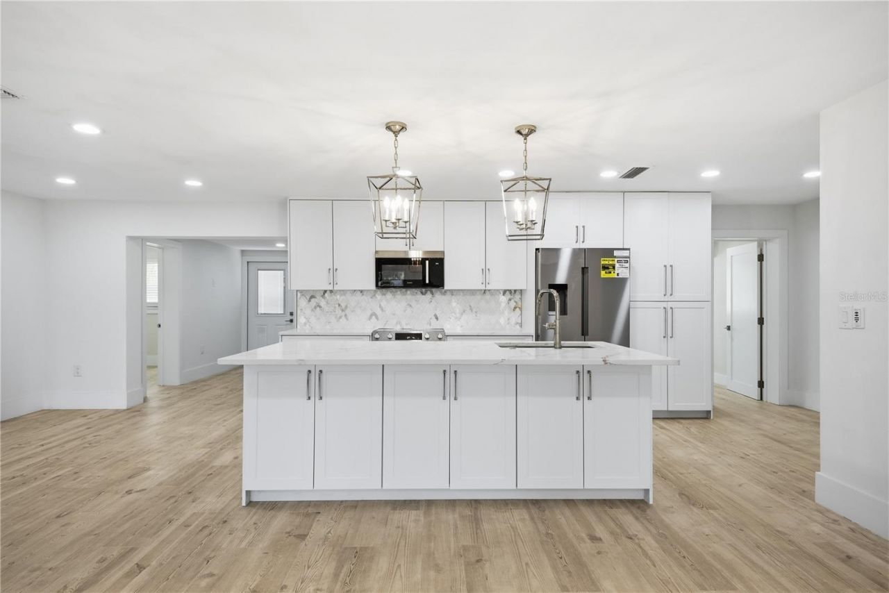 1301 62nd Terrace S, Saint Petersburg, FL 33705 Photo