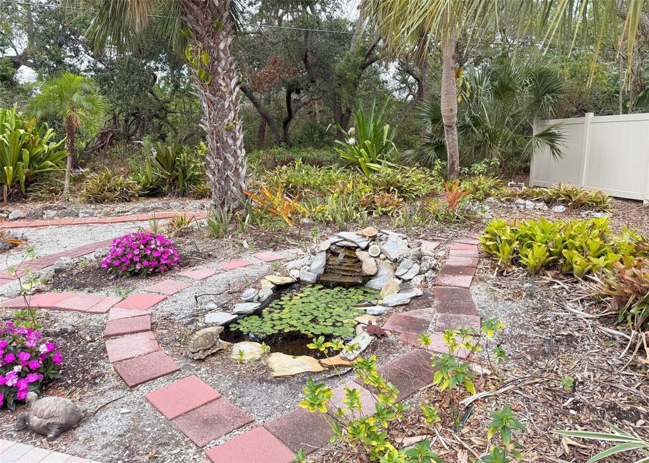 5353 Shadow Lawn Drive, Sarasota, FL 34242 Photo