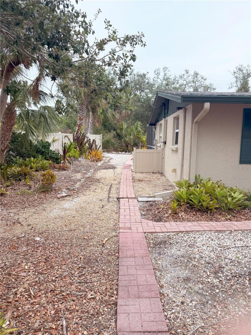5353 Shadow Lawn Drive, Sarasota, FL 34242 Photo