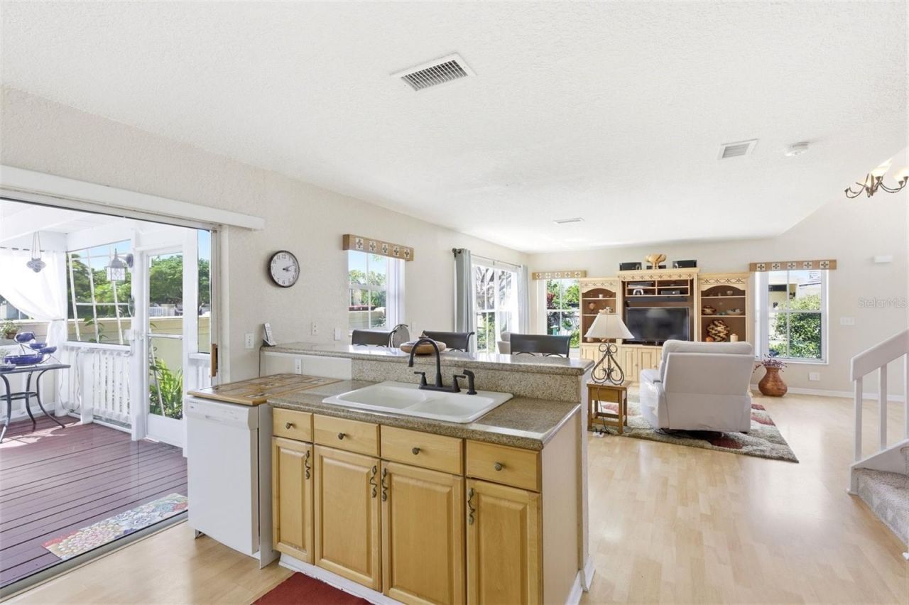 3135 Sunset Circle, Margate, FL 33063 Photo