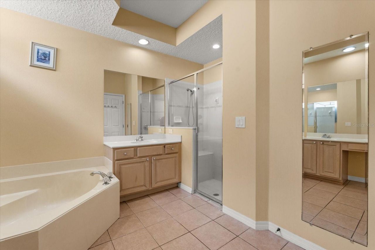 3377 Sterling Lake Circle, Oviedo, FL 32765 Photo