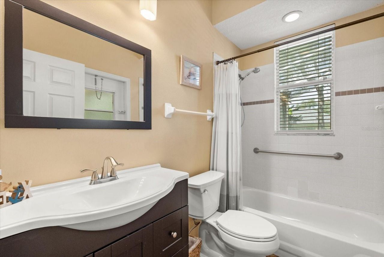 3377 Sterling Lake Circle, Oviedo, FL 32765 Photo