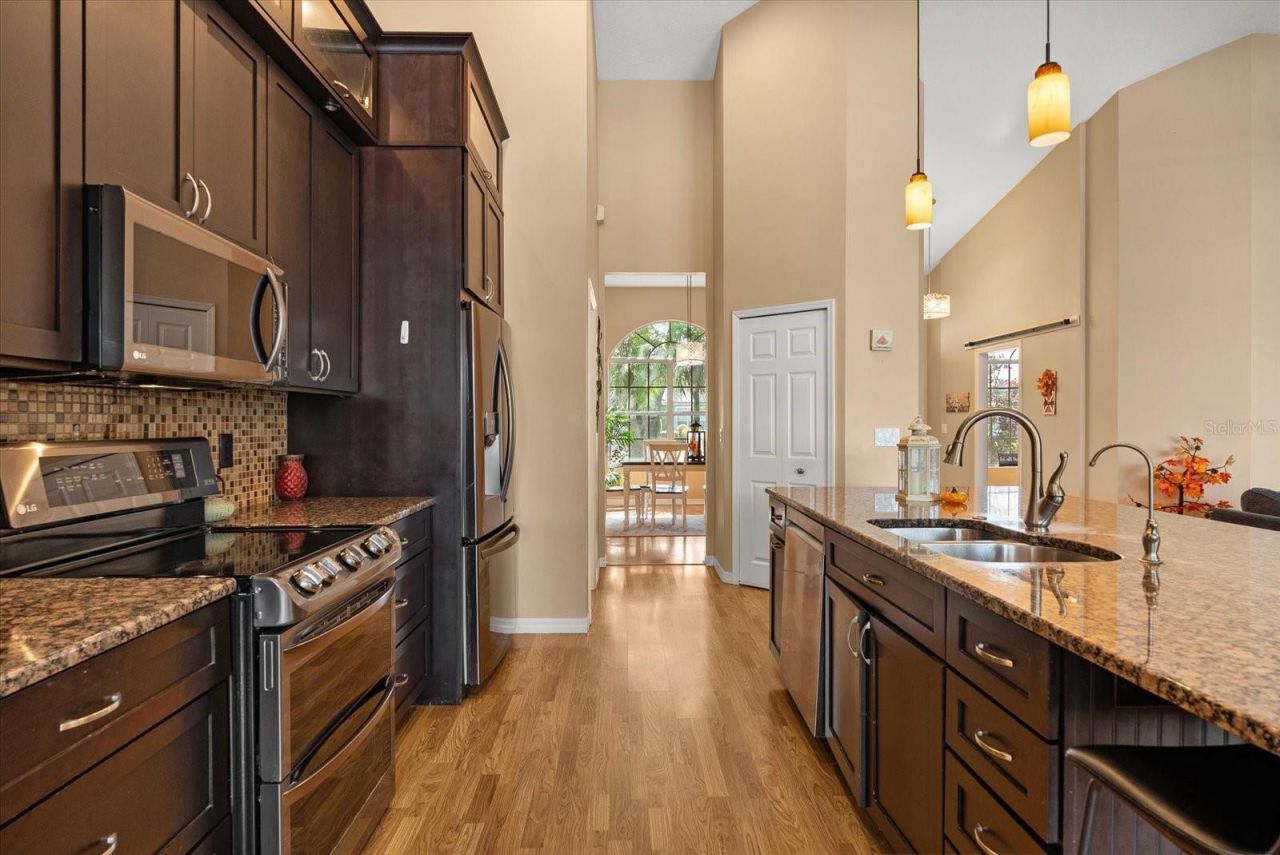 3377 Sterling Lake Circle, Oviedo, FL 32765 Photo