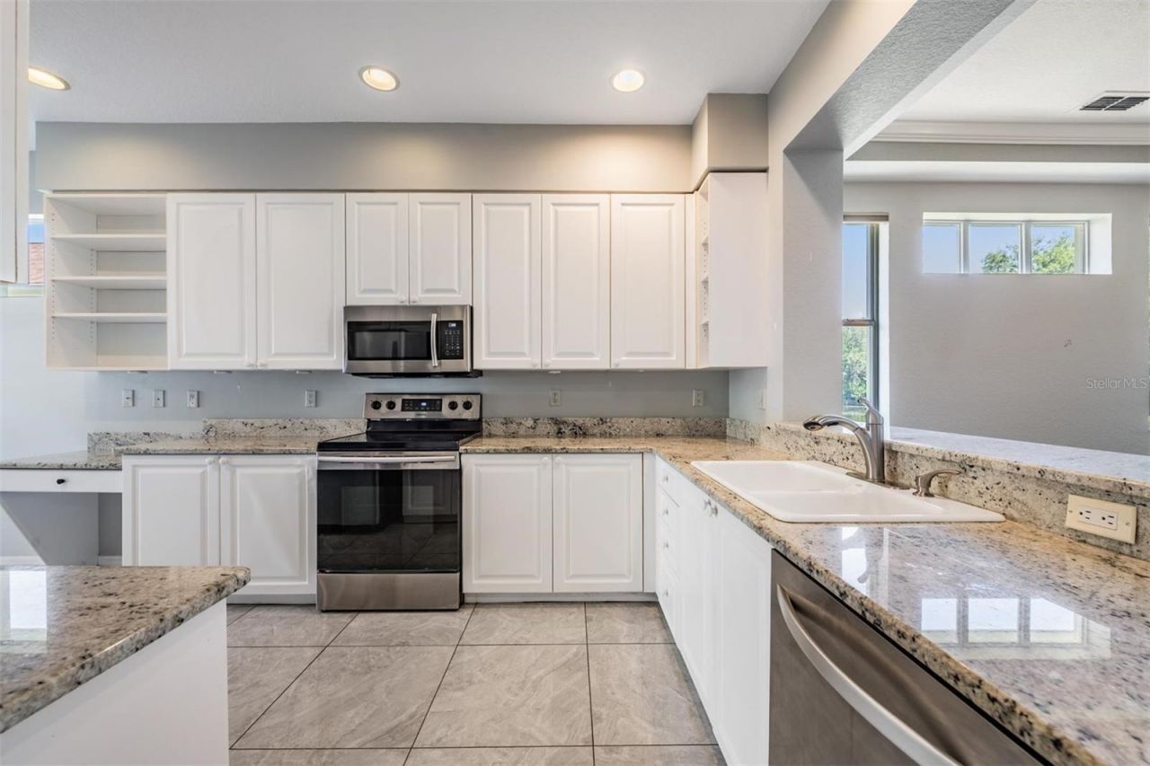 12752 Aston Creek Drive, Tampa, FL 33626 Photo