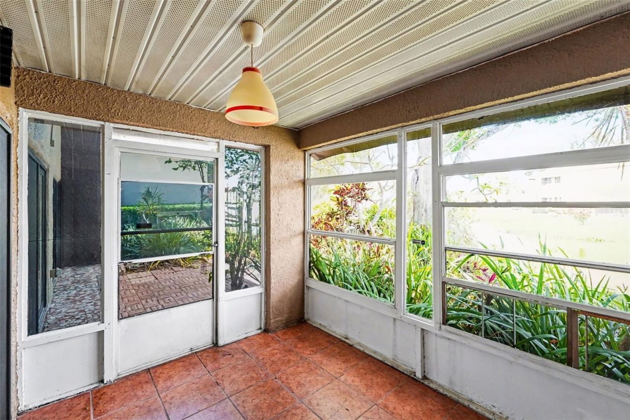 10755 Village Club Circle N, Unit 101, Saint Petersburg, FL 33716 Photo