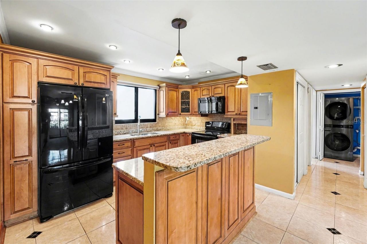 10755 Village Club Circle N, Unit 101, Saint Petersburg, FL 33716 Photo