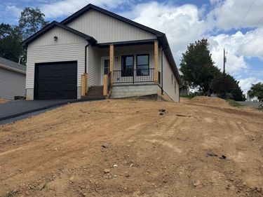 91 BEVERLEY ST, VERONA, VA 24482