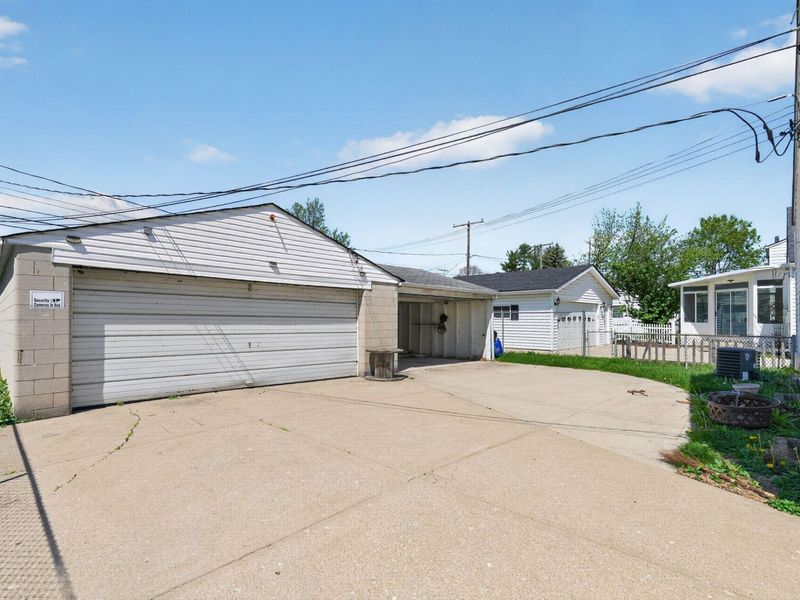 273 S Sylvan Avenue, Columbus, OH 43204 Photo 2