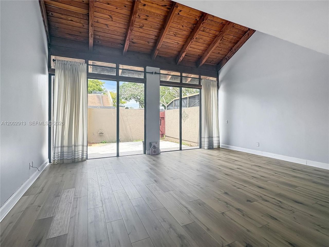 1180 Windward Dr, Pembroke Pines, FL 33026 Photo