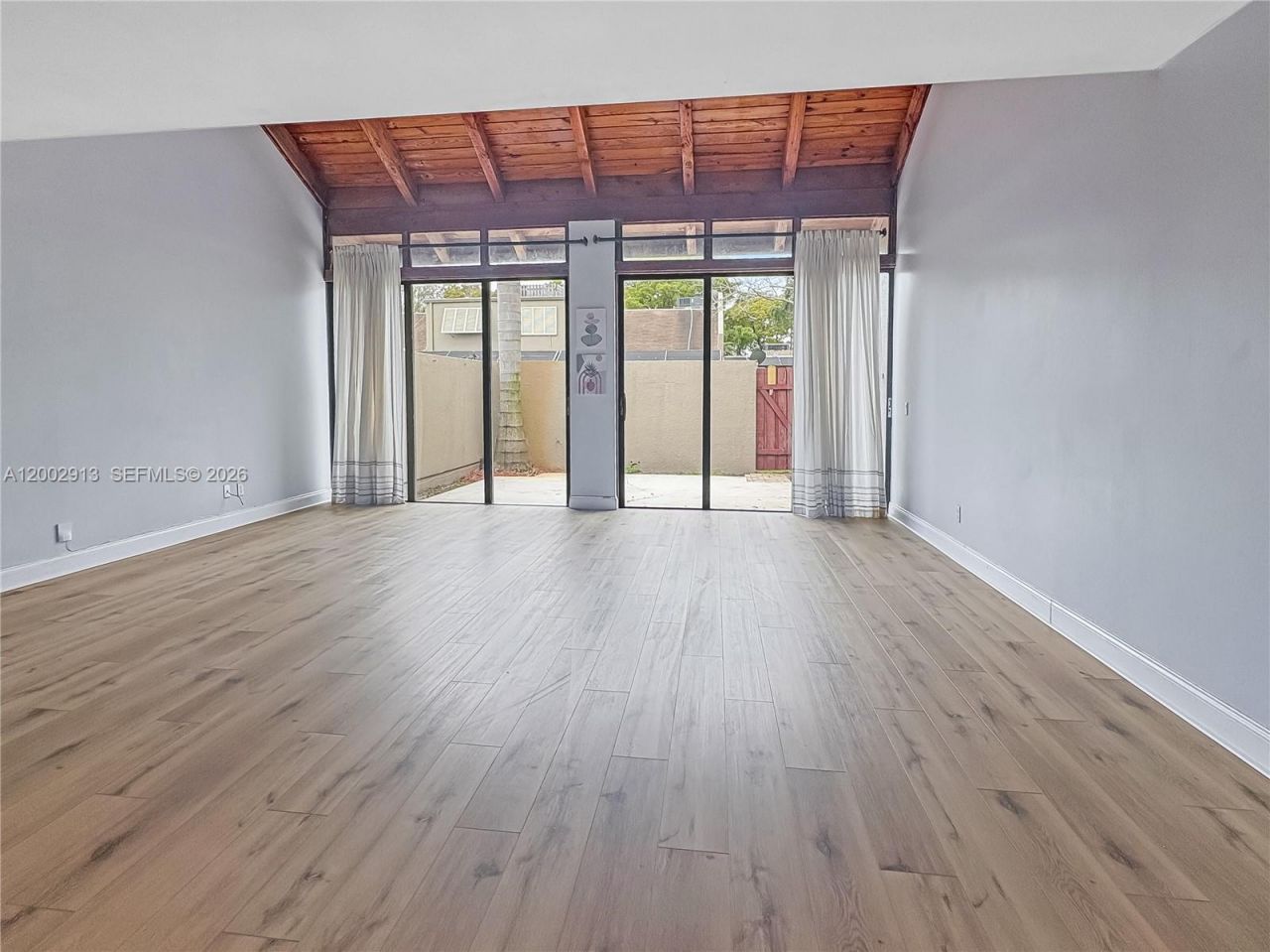 1180 Windward Dr, Pembroke Pines, FL 33026 Photo