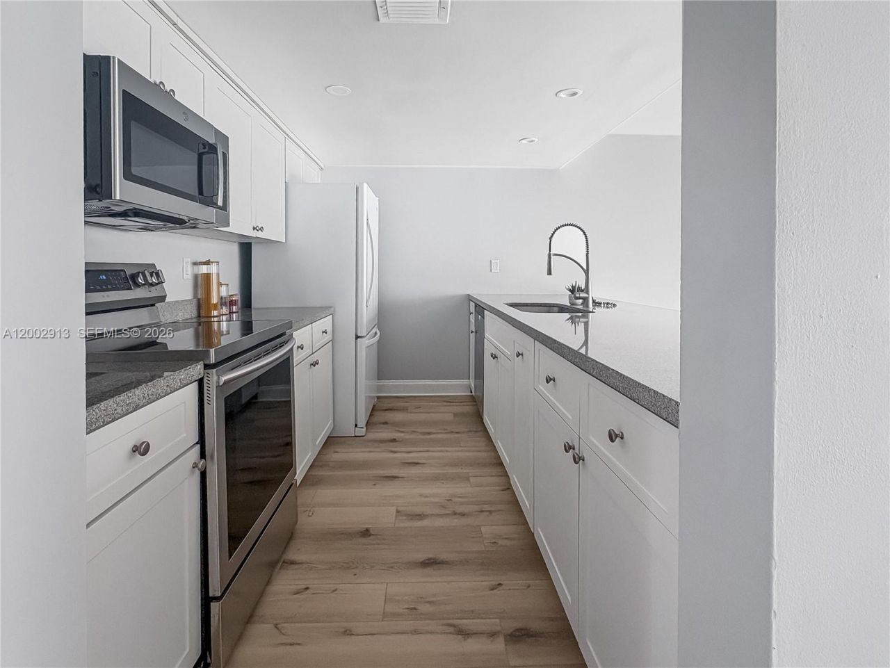 1180 Windward Dr, Pembroke Pines, FL 33026 Photo