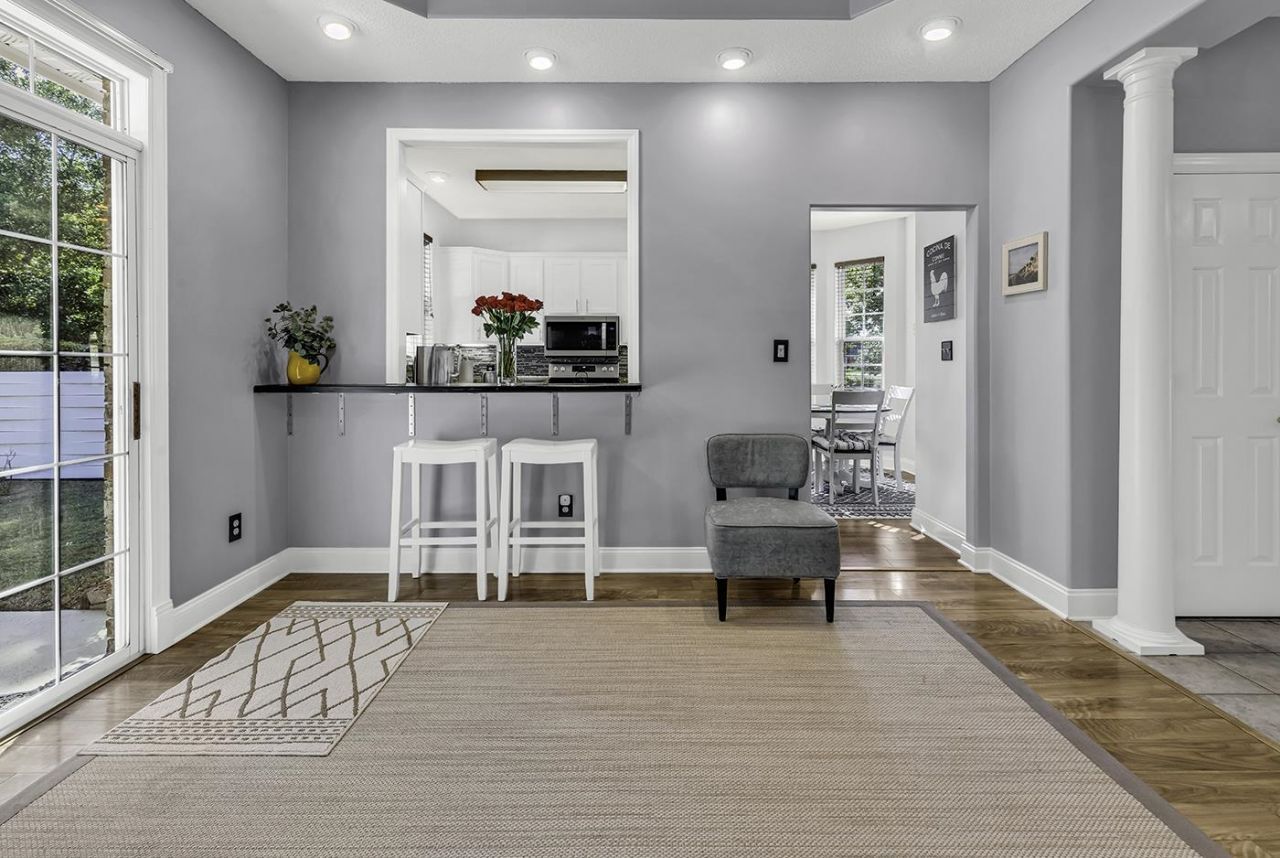 600 Clandon Ct. Photo 12