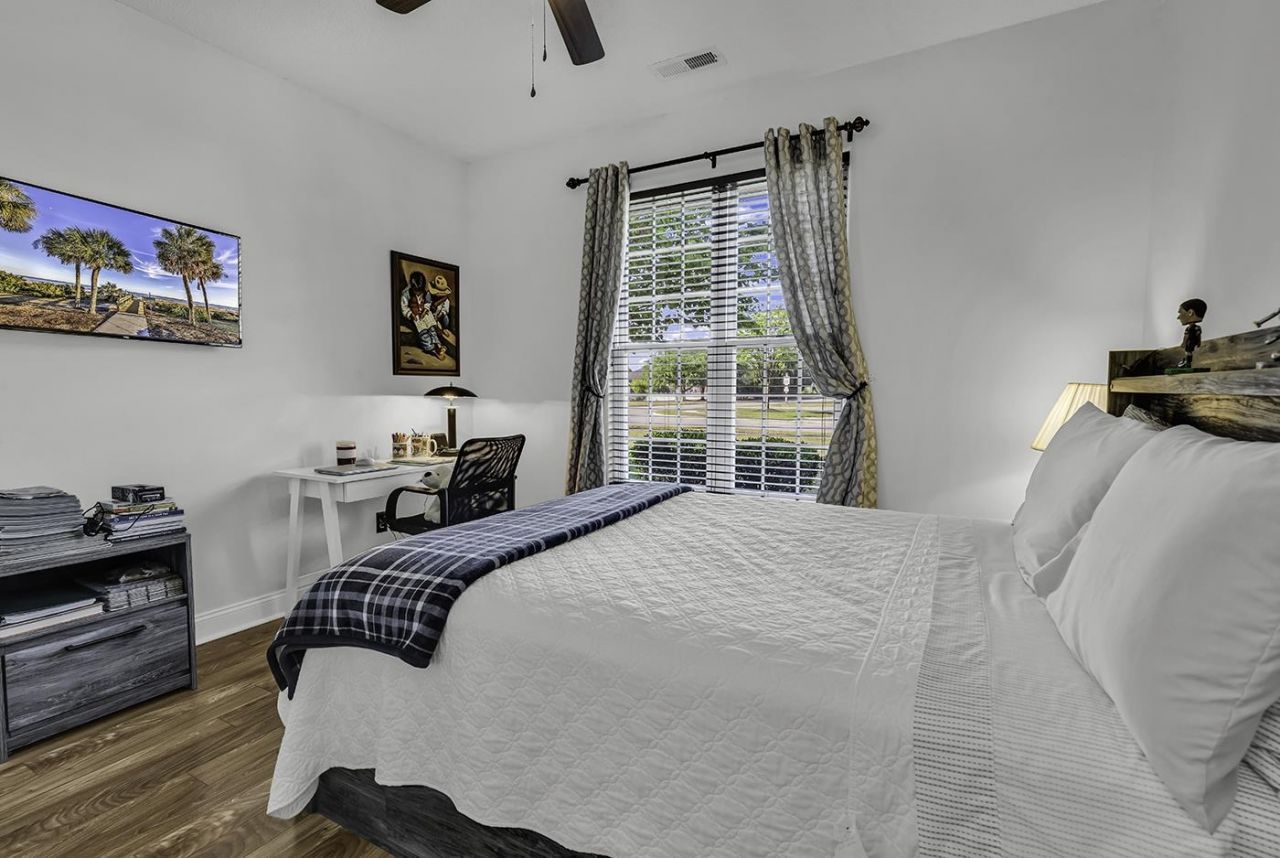 600 Clandon Ct. Photo 5