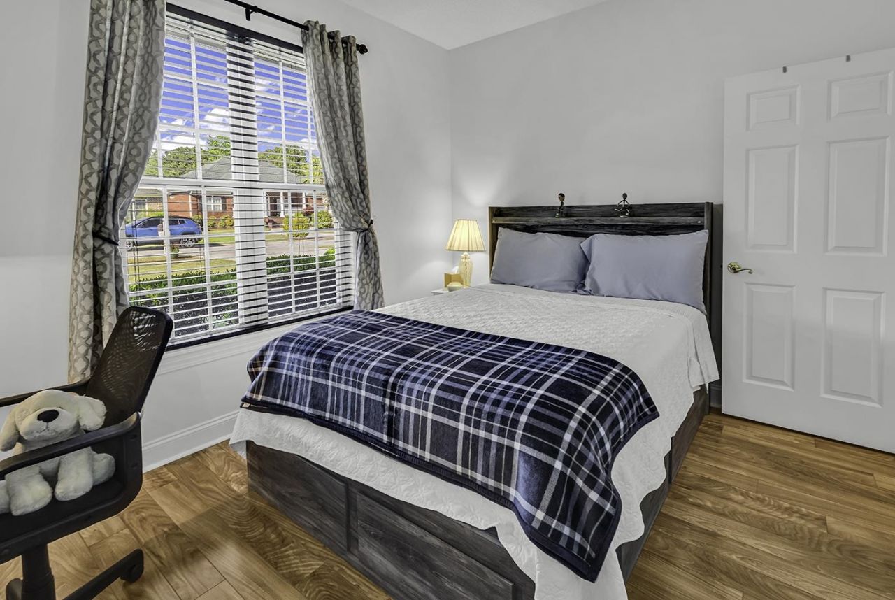 600 Clandon Ct. Photo 6